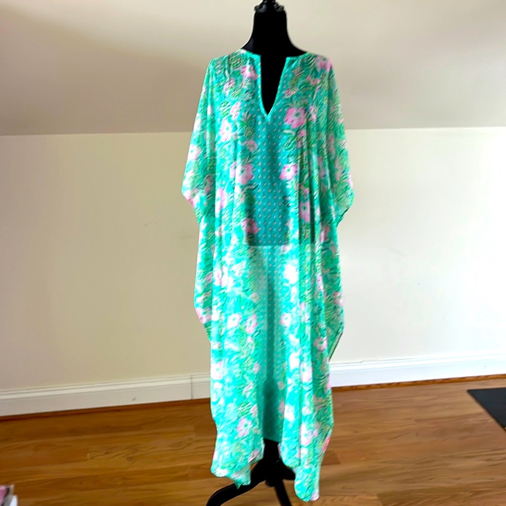 Lilly Pulitzer L/XL kaftan Cover up